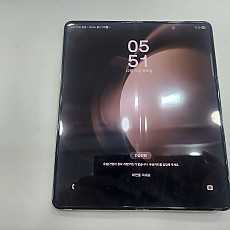 갤럭시폴드5-8865