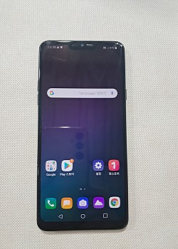 LG Q9